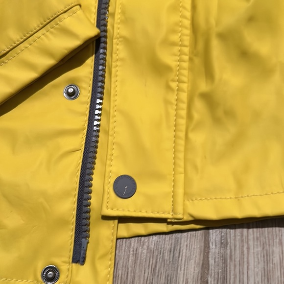 Zara Mustard Yellow Rain Jacket - Picture 6 of 6